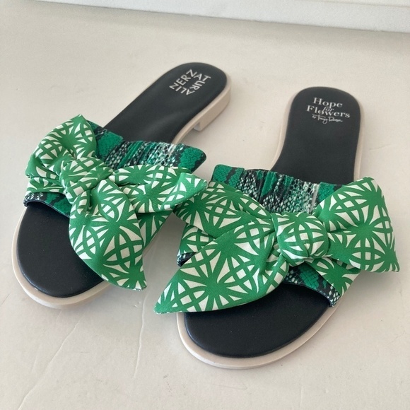 Naturalizer Hope For Flowers Tracy Reese Forsynthia Green Sandals - Picture 1 of 4